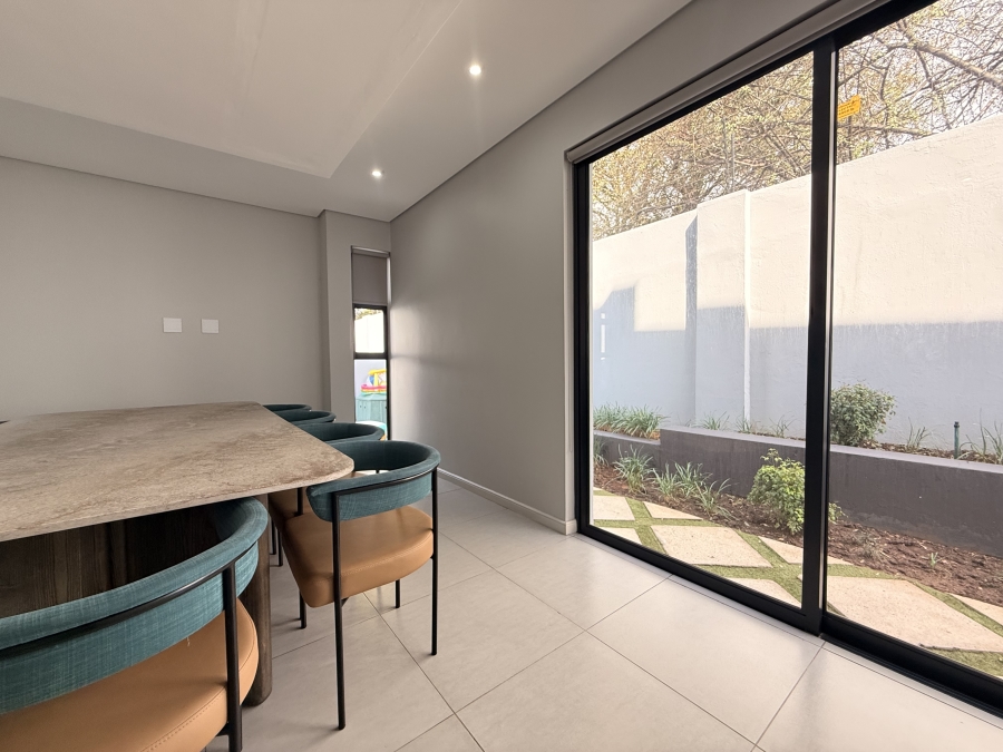 5 Bedroom Property for Sale in Sandown Gauteng