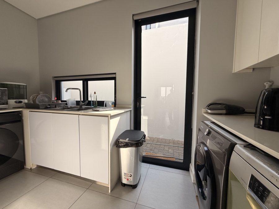 5 Bedroom Property for Sale in Sandown Gauteng