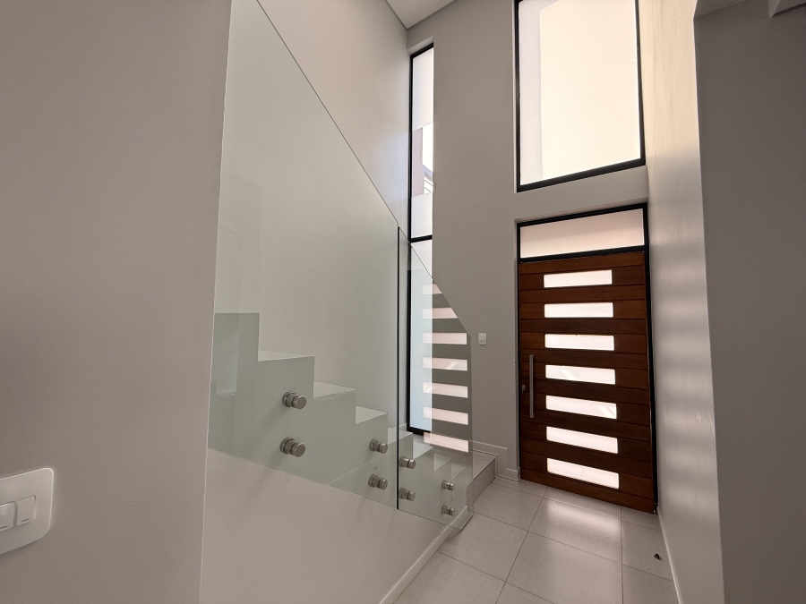 5 Bedroom Property for Sale in Sandown Gauteng