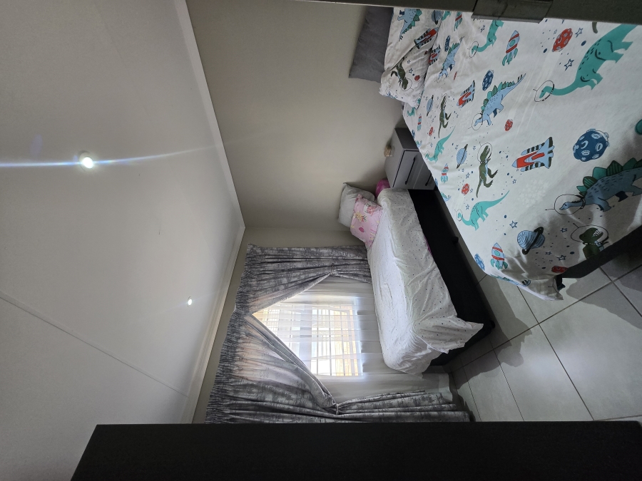 To Let 3 Bedroom Property for Rent in Lion Pride Gauteng