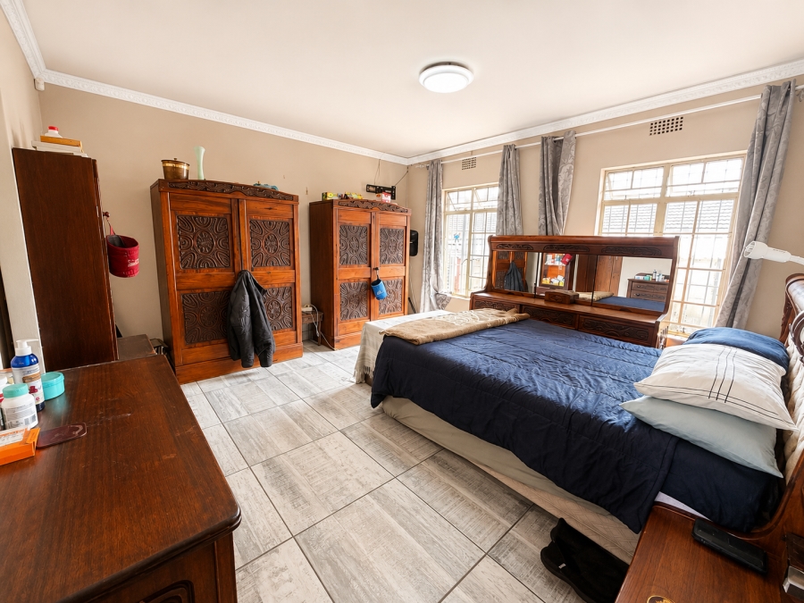 3 Bedroom Property for Sale in Verwoerdpark Gauteng