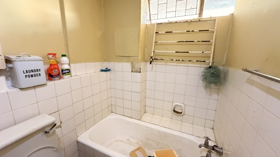 1 Bedroom Property for Sale in Sunnyside Gauteng