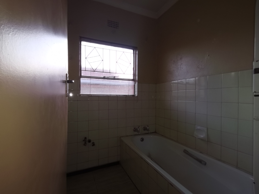 3 Bedroom Property for Sale in Sebokeng Zone 14 Gauteng