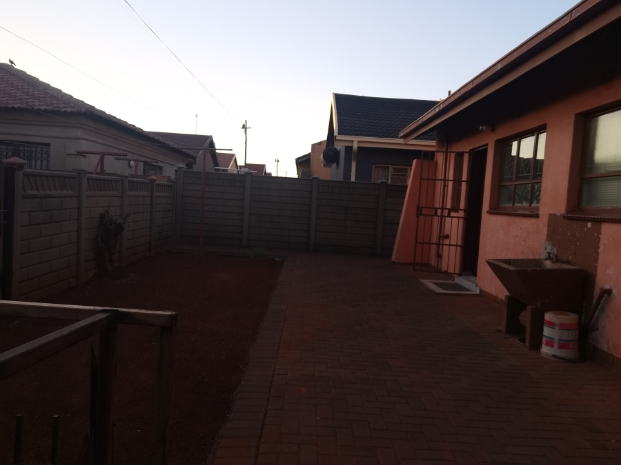 3 Bedroom Property for Sale in Sebokeng Zone 14 Gauteng