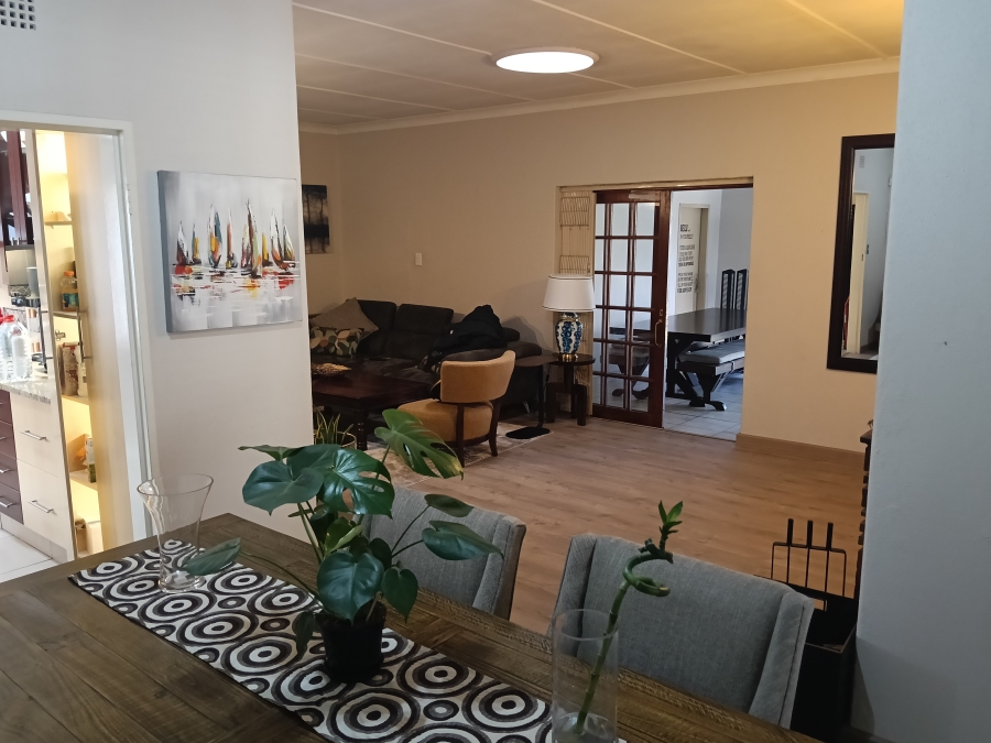 To Let 4 Bedroom Property for Rent in Marlands Gauteng