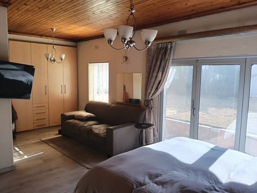 To Let 4 Bedroom Property for Rent in Marlands Gauteng