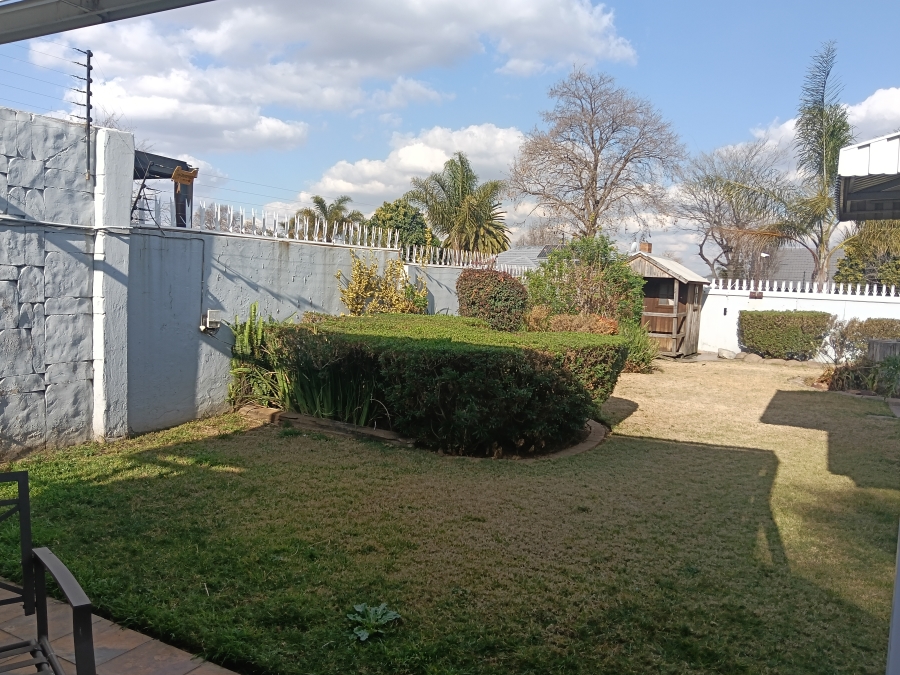 To Let 4 Bedroom Property for Rent in Marlands Gauteng