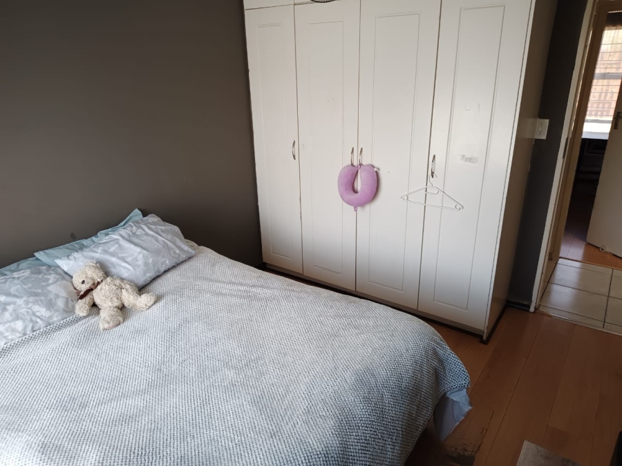 3 Bedroom Property for Sale in Mondeor Gauteng