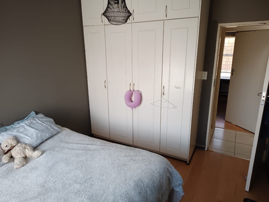 3 Bedroom Property for Sale in Mondeor Gauteng