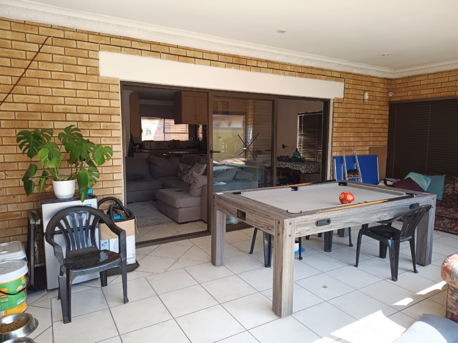 3 Bedroom Property for Sale in Mondeor Gauteng