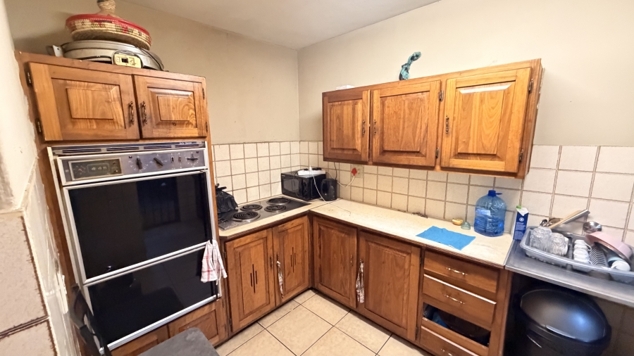 2 Bedroom Property for Sale in Baileys Muckleneuk Gauteng