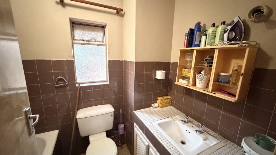 2 Bedroom Property for Sale in Baileys Muckleneuk Gauteng