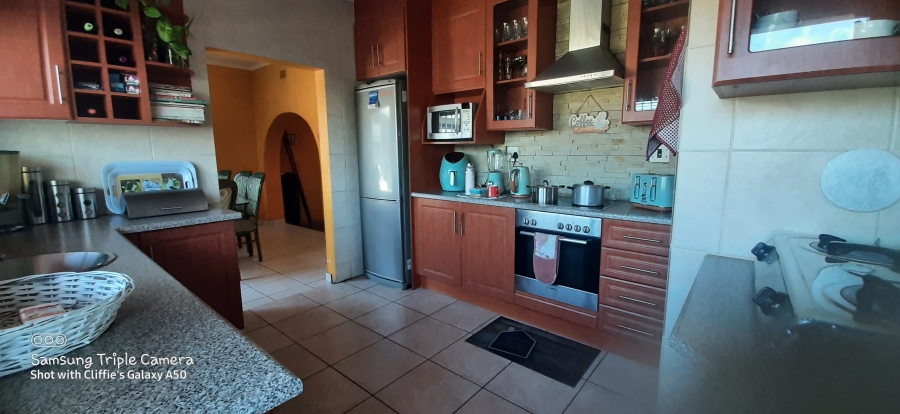 To Let 3 Bedroom Property for Rent in Leondale Gauteng