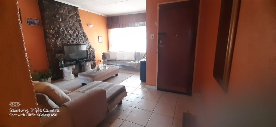 To Let 3 Bedroom Property for Rent in Leondale Gauteng