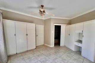 3 Bedroom Property for Sale in Oakdene Gauteng