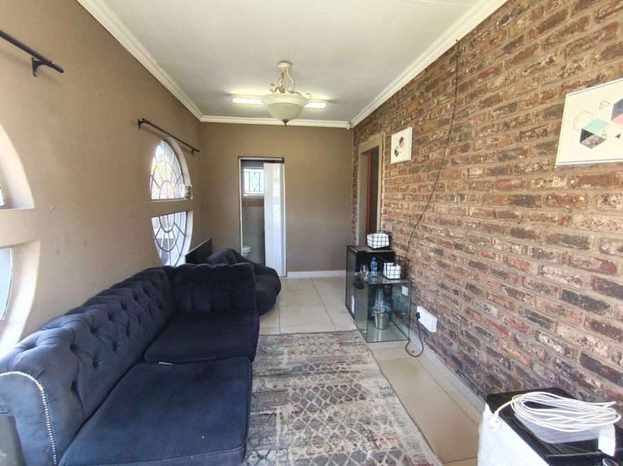 4 Bedroom Property for Sale in Sunair Park Gauteng