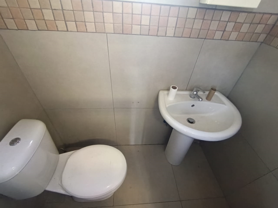 4 Bedroom Property for Sale in Sunair Park Gauteng