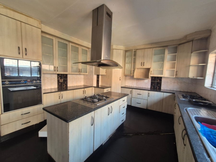 30 Bedroom Property for Sale in Vanderbijlpark SE 7 Gauteng