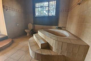 To Let 4 Bedroom Property for Rent in Klippoortjie Gauteng