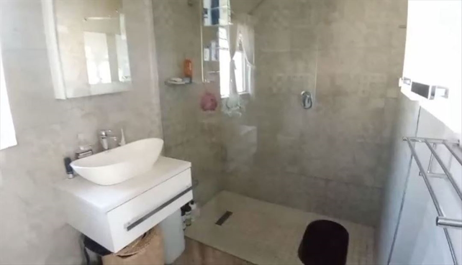 5 Bedroom Property for Sale in Terenure Gauteng