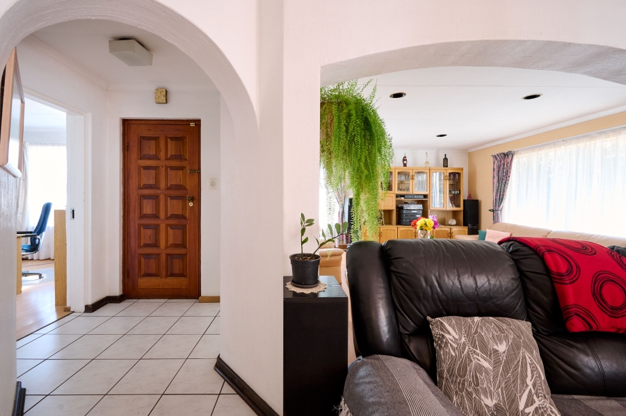 3 Bedroom Property for Sale in Vorna Valley Gauteng