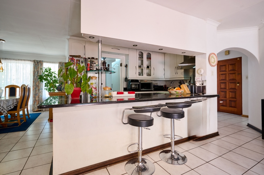 3 Bedroom Property for Sale in Vorna Valley Gauteng