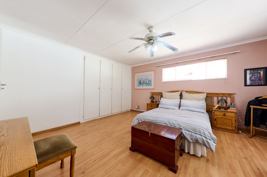 3 Bedroom Property for Sale in Vorna Valley Gauteng