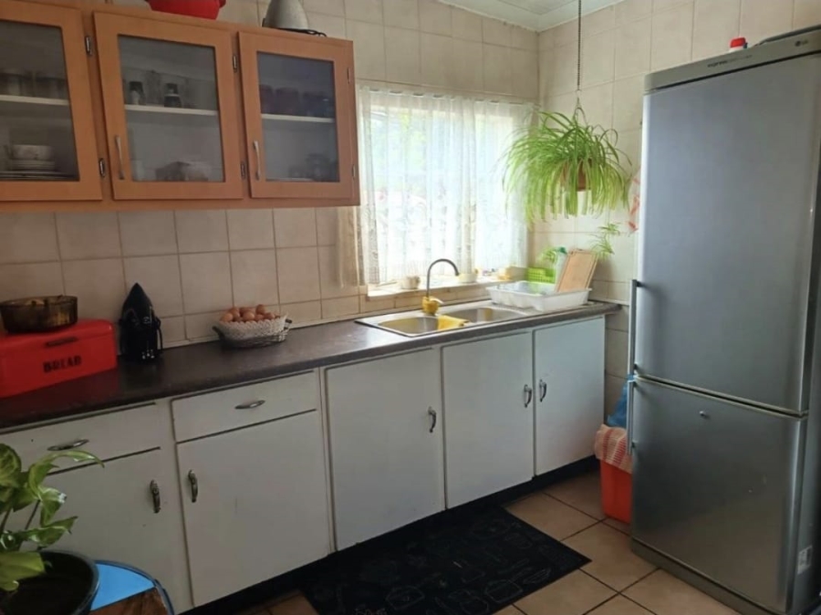 3 Bedroom Property for Sale in Strubenvale Gauteng