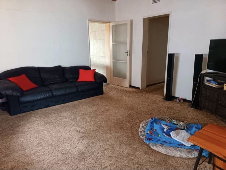 3 Bedroom Property for Sale in Strubenvale Gauteng