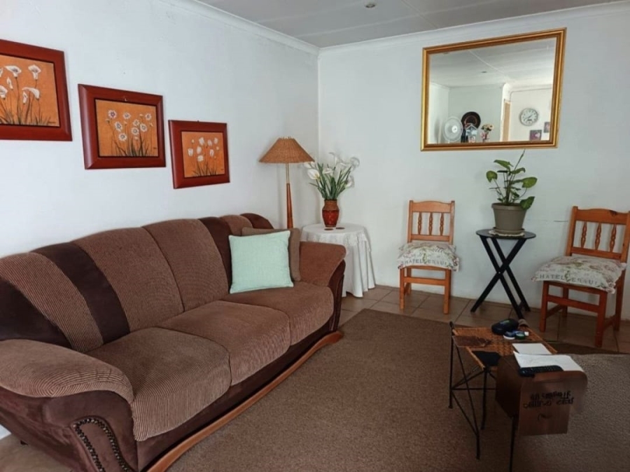 3 Bedroom Property for Sale in Strubenvale Gauteng