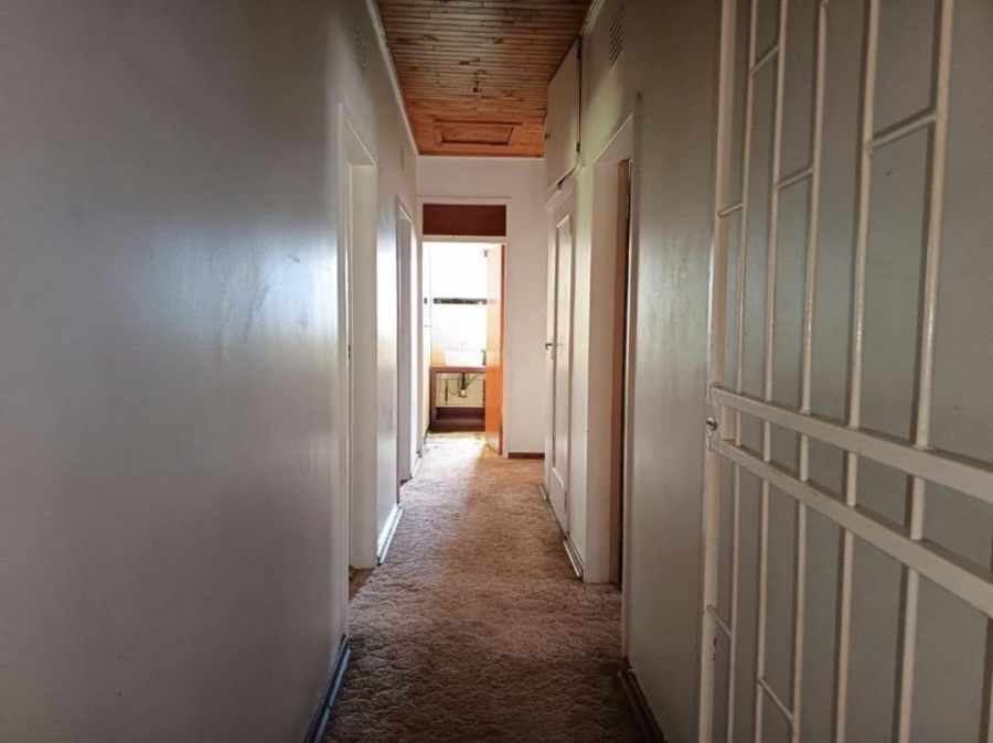 3 Bedroom Property for Sale in Strubenvale Gauteng