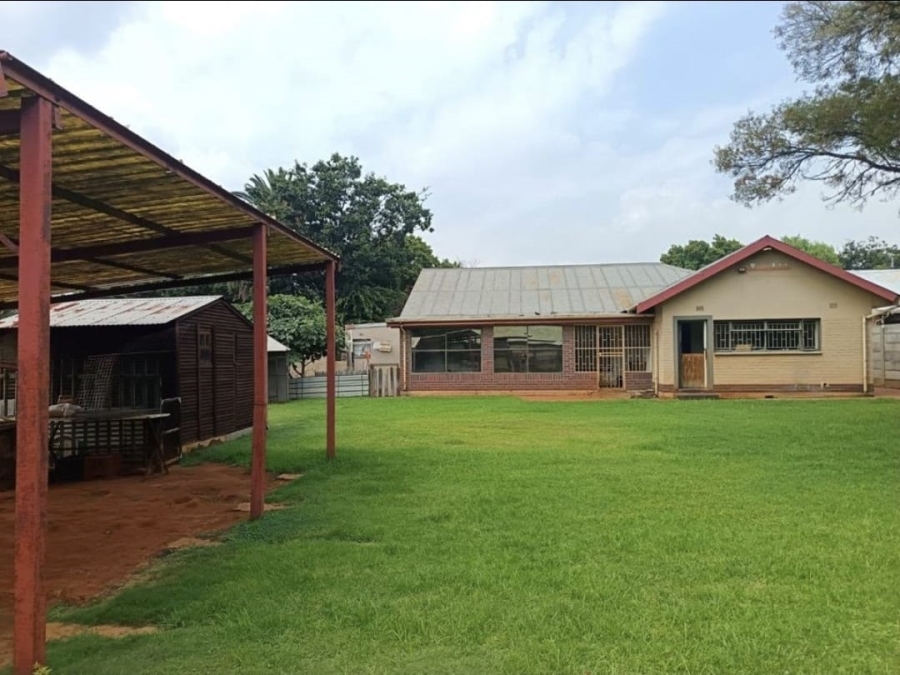 3 Bedroom Property for Sale in Strubenvale Gauteng