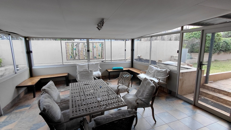 5 Bedroom Property for Sale in Waterkloof Ridge Gauteng