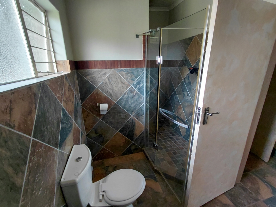 5 Bedroom Property for Sale in Waterkloof Ridge Gauteng