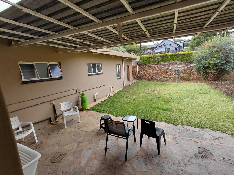5 Bedroom Property for Sale in Waterkloof Ridge Gauteng