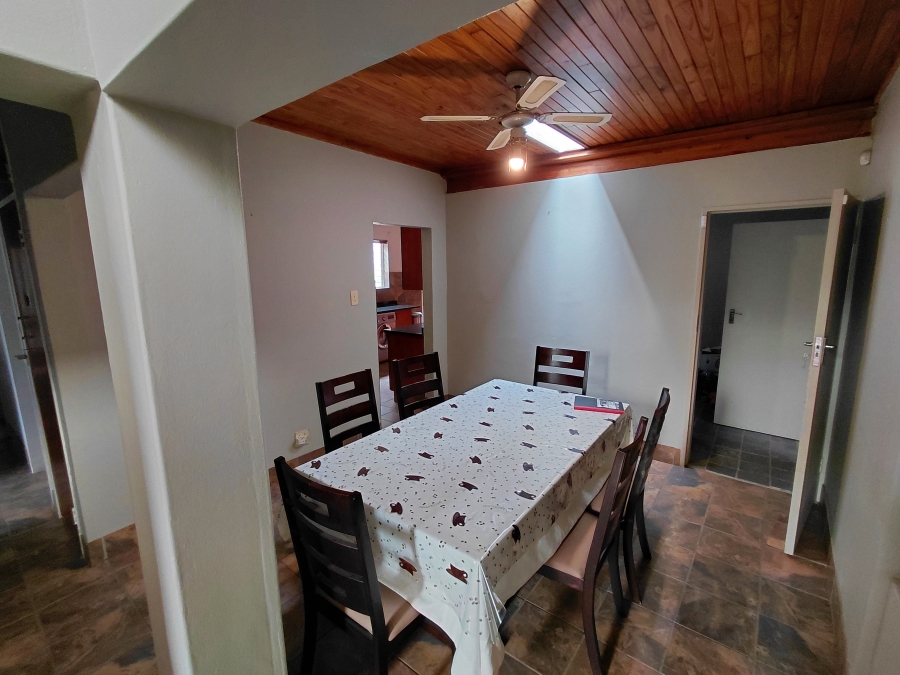 5 Bedroom Property for Sale in Waterkloof Ridge Gauteng