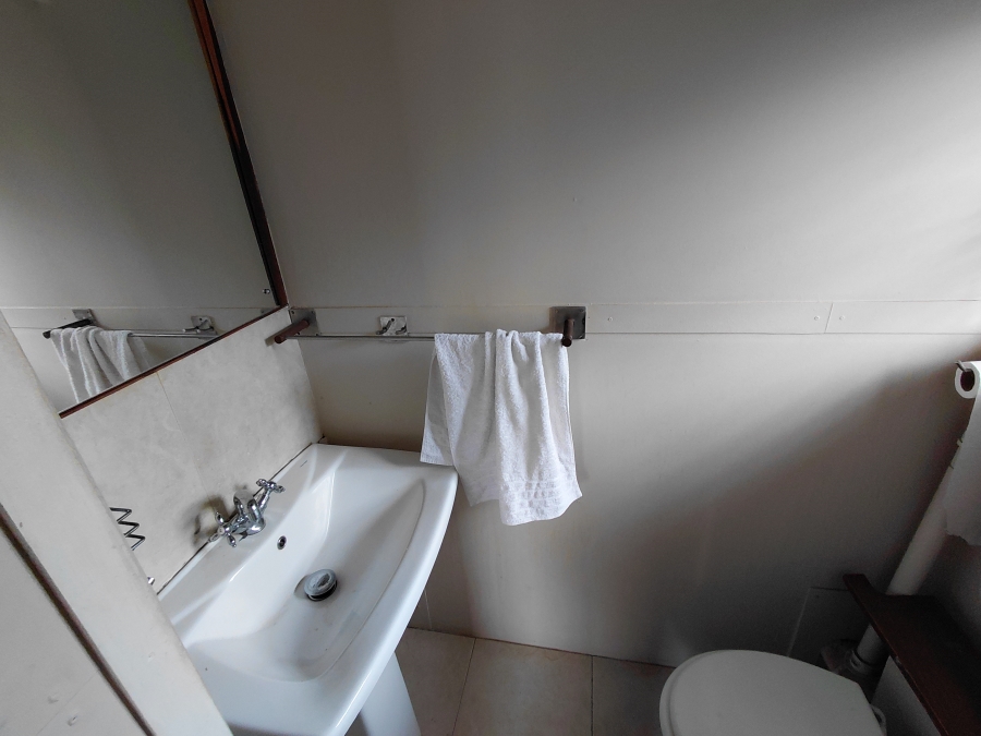 5 Bedroom Property for Sale in Waterkloof Ridge Gauteng