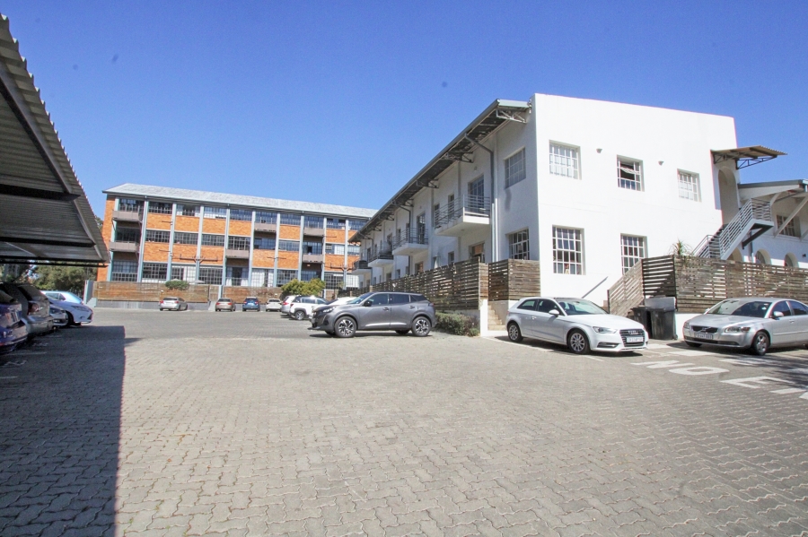 2 Bedroom Property for Sale in Braamfontein Gauteng