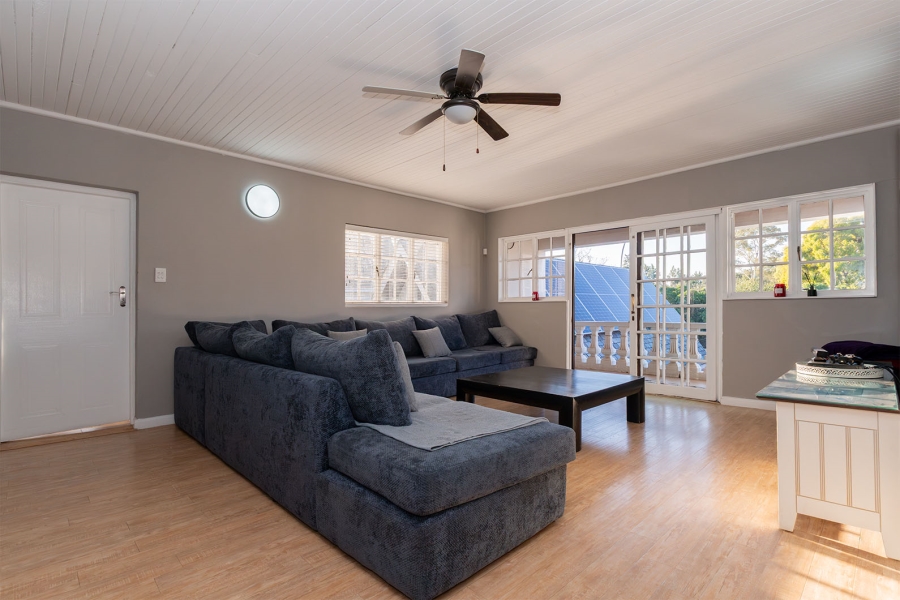 5 Bedroom Property for Sale in Lakefield Gauteng
