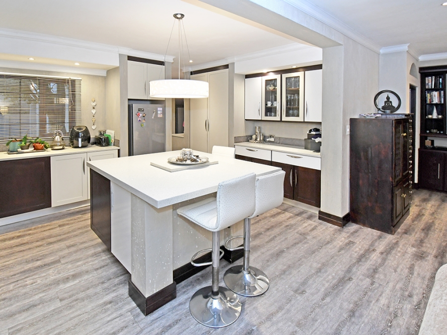 6 Bedroom Property for Sale in Bryanston East Gauteng