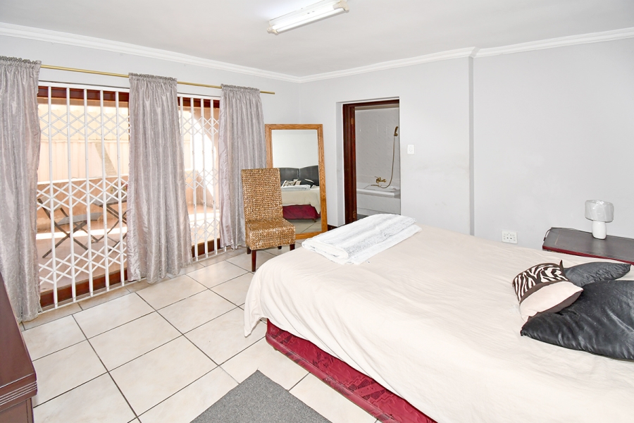 13 Bedroom Property for Sale in Atholl Gauteng