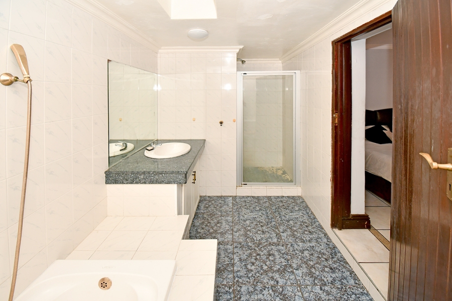 13 Bedroom Property for Sale in Atholl Gauteng