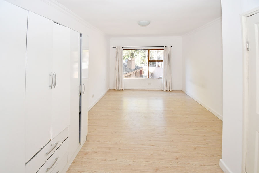 13 Bedroom Property for Sale in Atholl Gauteng