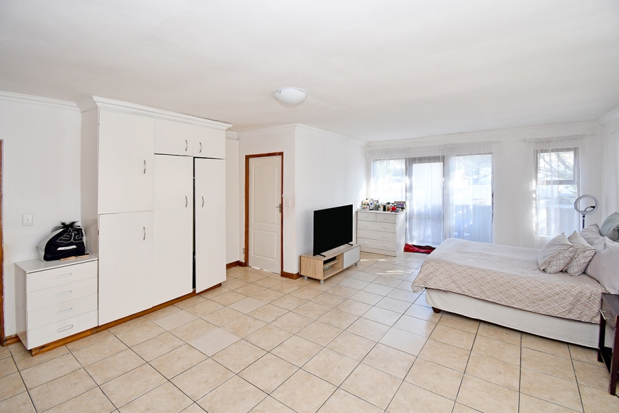 13 Bedroom Property for Sale in Atholl Gauteng