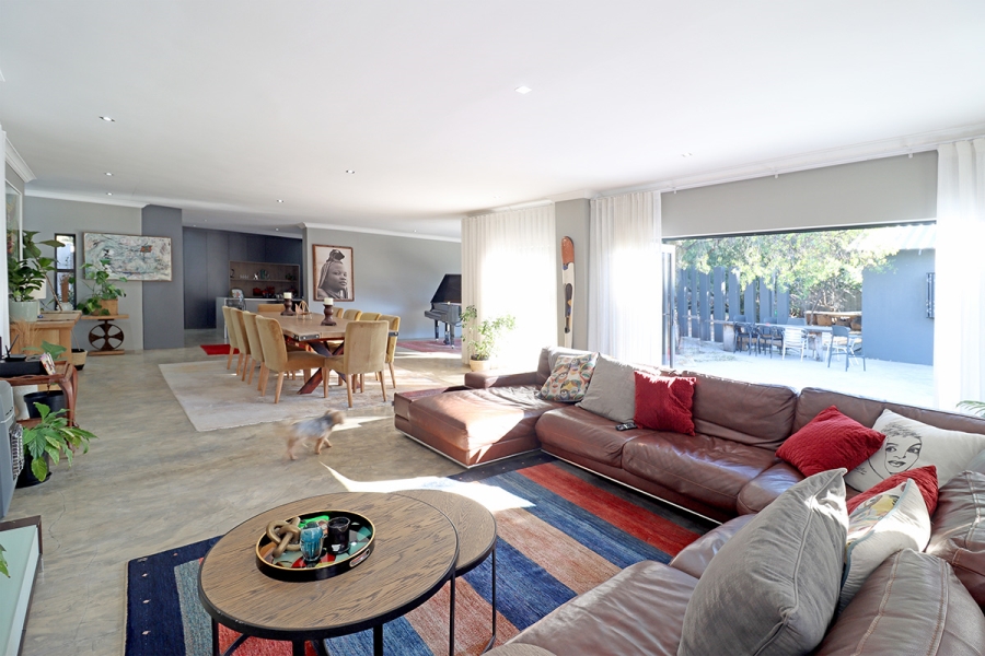 5 Bedroom Property for Sale in Klevehill Park Gauteng