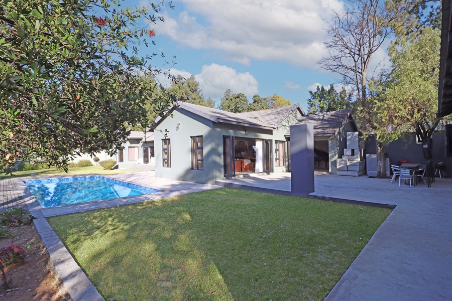 5 Bedroom Property for Sale in Klevehill Park Gauteng