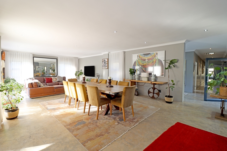 5 Bedroom Property for Sale in Klevehill Park Gauteng