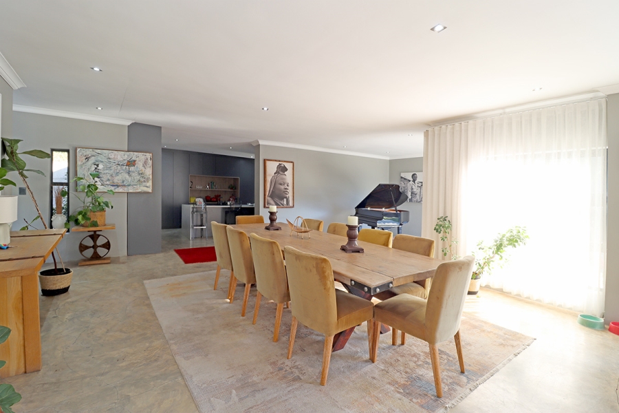 5 Bedroom Property for Sale in Klevehill Park Gauteng
