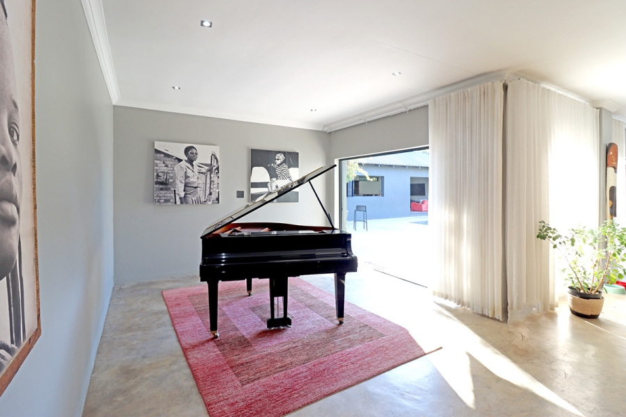 5 Bedroom Property for Sale in Klevehill Park Gauteng