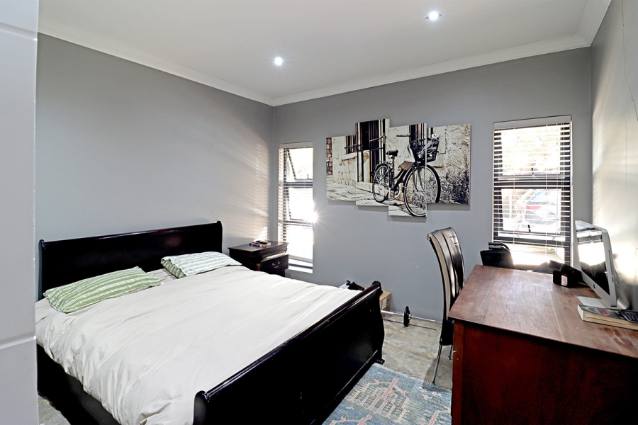 5 Bedroom Property for Sale in Klevehill Park Gauteng